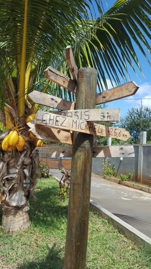 Aux Plaisirs De La Vie Chambre Chez L Habitant Flic en Flac Exterior foto
